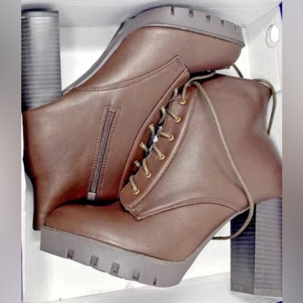 NIB Women Top Moda Bootie Pauley - 1 Brown Sz 8.5